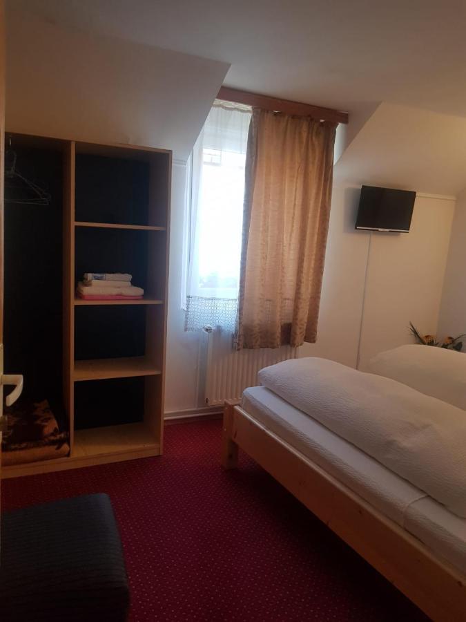 Pensiunea Casa Munteanu Rasnov Esterno foto